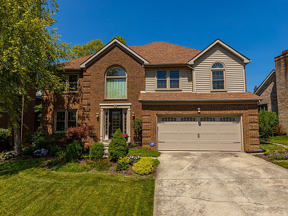 2nd image of 3713 Broadmoor Dr