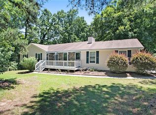 3151 Cedardale Dr, Douglasville, GA 30135