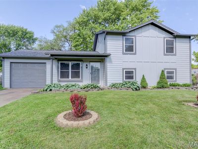 20 Cedar Park Dr, Florissant, MO, 63031