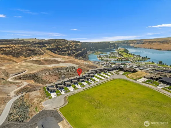 9779 Ridgeview Drive NW, Quincy, WA 98848