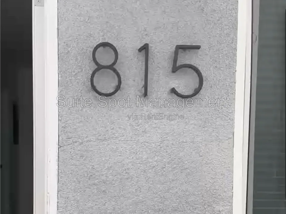 815 Lees Ave