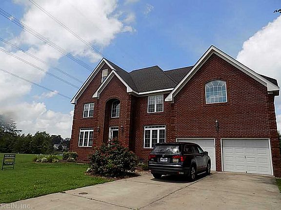 2nd image of 1068 Harwich Dr