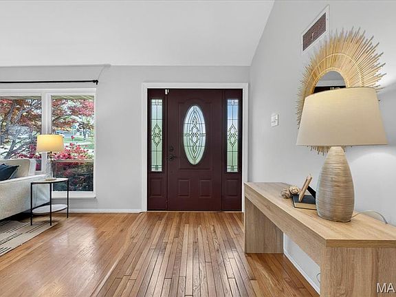 3rd image of 1 Seawood Ct