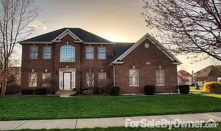Front of the House
						:
						Front of the House