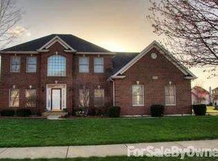 3332 Hollis Cir, Naperville, IL 60564