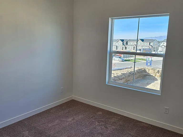 10027 N Torreya Dr — Photo 7