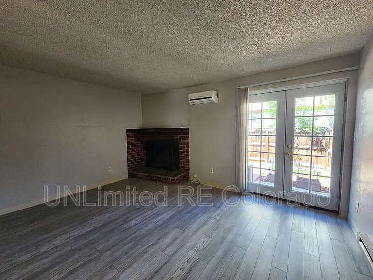 301 Zeta St #2 — Photo 7