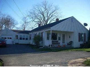 514 E St N, Suffield, CT 06078