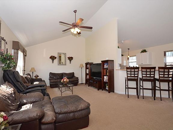 3rd image of 805 Wenstone Park Dr