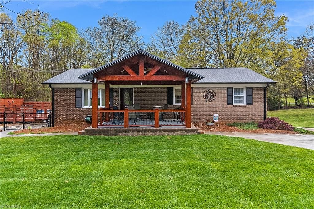 4166 Hubbard Rd, Winston Salem, NC 27101 Zillow
