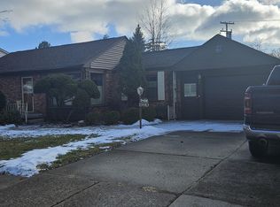 19910 Parkside St, Saint Clair Shores, MI 48080