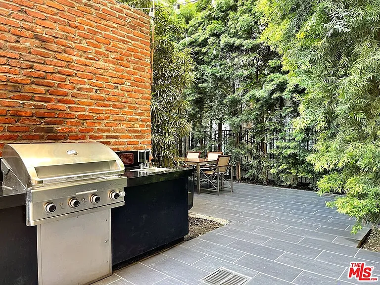 460 S Spring St #512 — Photo 39