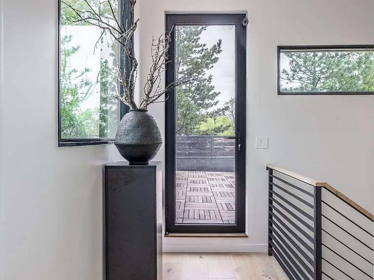 712 S Cherryvale Rd — Photo 53