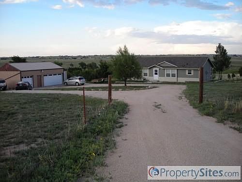1st image of 15270 Russell Dr