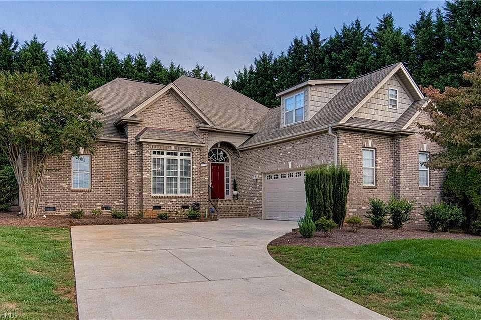 1st image of 5099 Oak Garden Dr