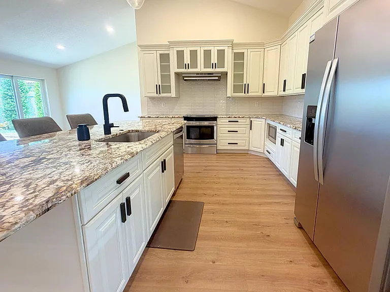 9505 Majestic Way — Photo 10