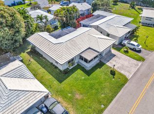 2470 NW 3rd Ave, Pompano Beach, FL 33064