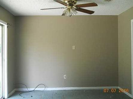 5th image of 2601 W David Dr