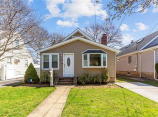 2049 Chestnut St, Baldwin, NY 11510