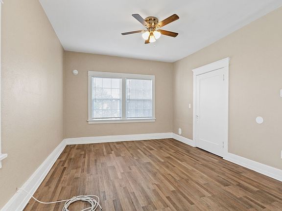 3rd image of 701 Linden Ave #7
