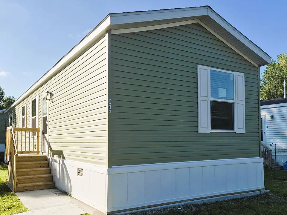 372 Thornapple Cir