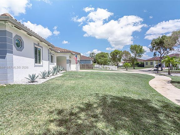 5th image of 26602 SW 149th Ct