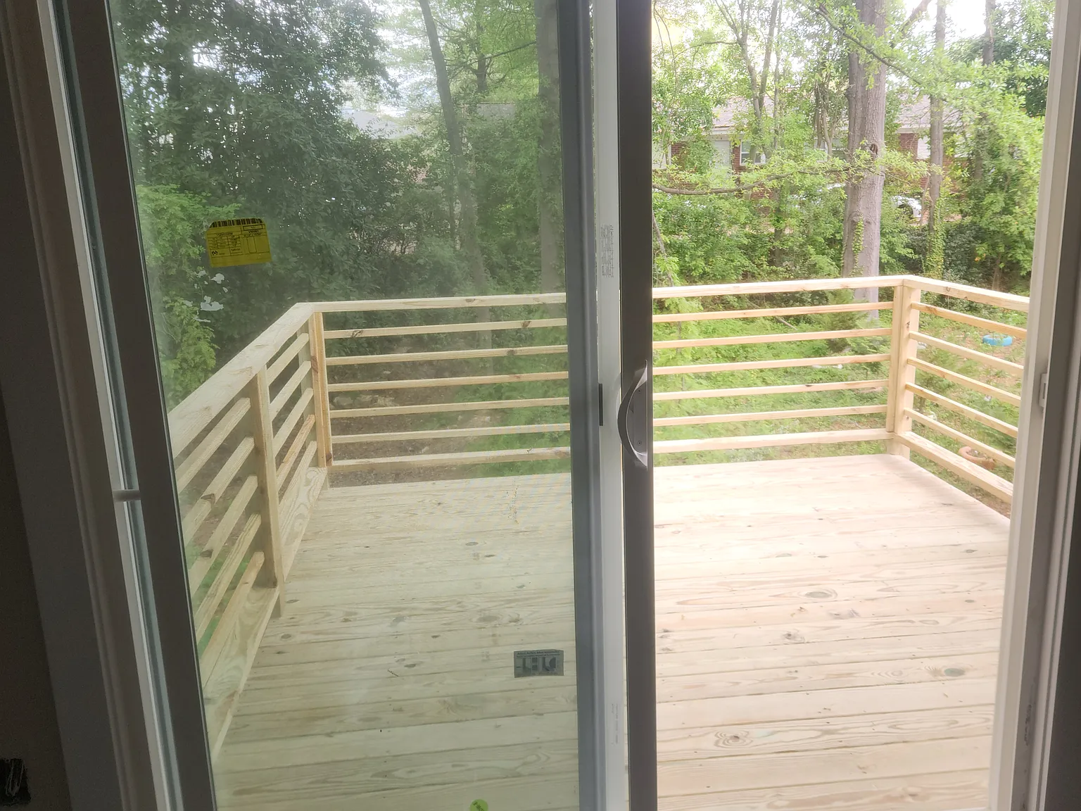 3 bed, 2.5 bath, 1555 sqft, $2,499 — Photo 2