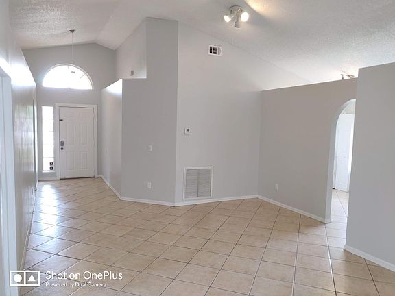 4th image of 553 Pine Lake View Dr