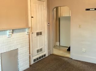 911 1/2 Virginia Ave, Fairmont, WV 26554