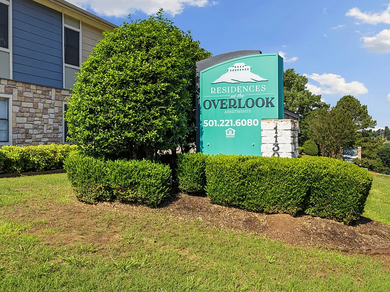 Residences at Overlook — Photo 4