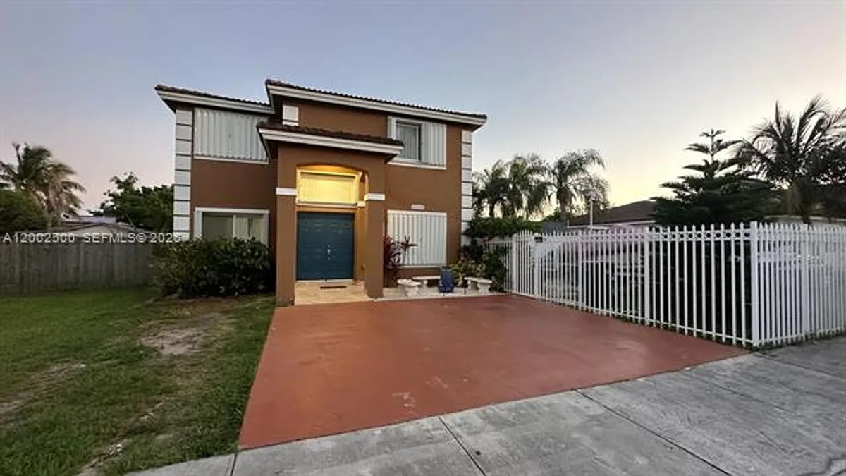 Building Photo - 12328 SW 251st Ter
