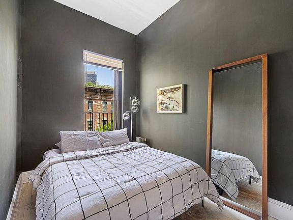 3rd image of 262 Bergen St APT 4F