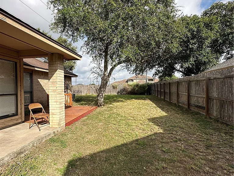 2429 Woodway Dr — Photo 27