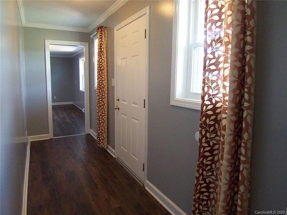 5th image of 3753 W Dixon Blvd