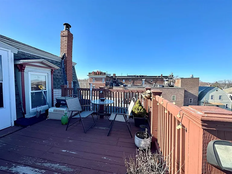 145 Highland Ave #2 — Photo 11