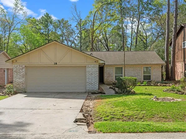 18 N Waxberry Road, The Woodlands, TX 77381