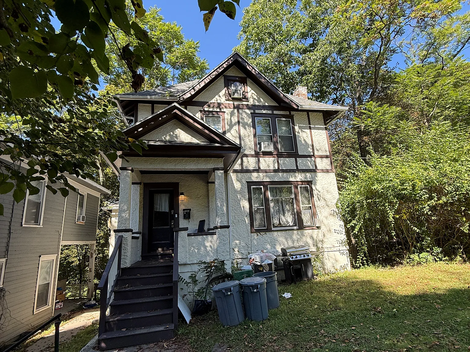 5 bed, 1800 sqft, $750 — Photo 1