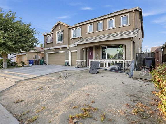 2nd image of 320 Rose Ave