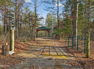 106 Barger Ln, Jamestown, TN 38556