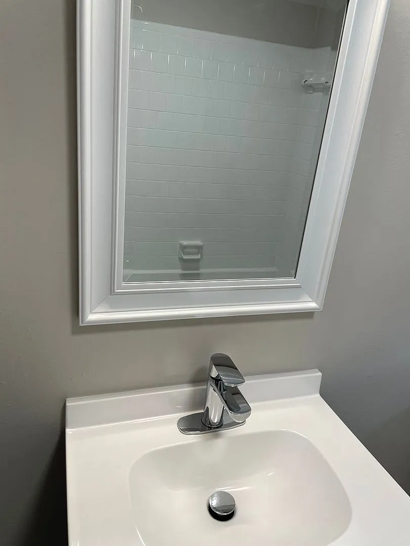Two Bedroom 1.5 Bath Townhome for Rent — Photo 2
