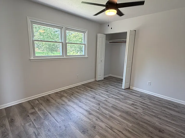 2845 McFarland Ave — Photo 6