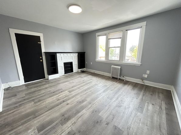 831 Main St #11000360