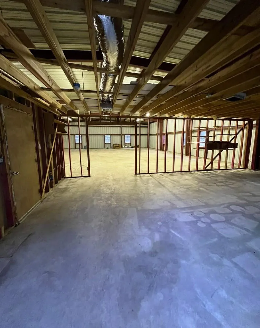 1 bed, 1.0 bath, 4000 sqft, $1,500 — Photo 4
