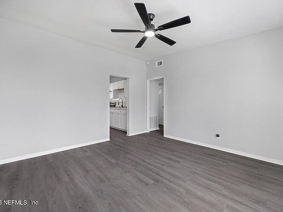 5th image of 5303 BUNCHE Drive