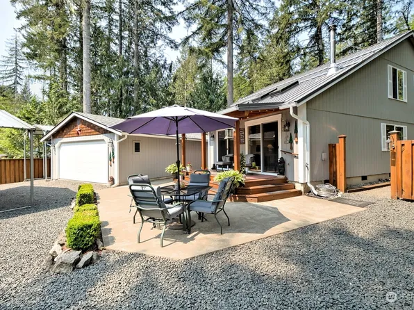 31 N Mount Christie Court, Hoodsport, WA 98548