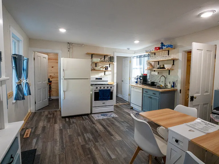 2141 Harrison Ave #1 — Photo 17