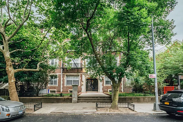 Rented by Nooklyn NYC LLC | media 29