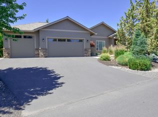 485 Victoria Falls Dr, Redmond, OR 97756