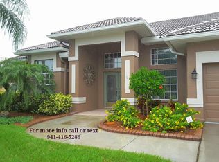 548 Lake Of The Woods Dr, Venice, FL 34293