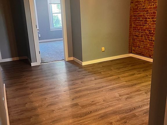 4th image of 211 E Frederick St #2